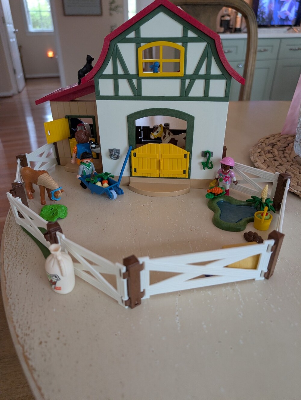 Brand New Cond Playmobil Pony Farm